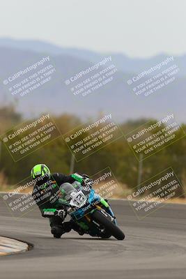 media/Jan-15-2023-SoCal Trackdays (Sun) [[c1237a034a]]/Turn 3 (1115am)/